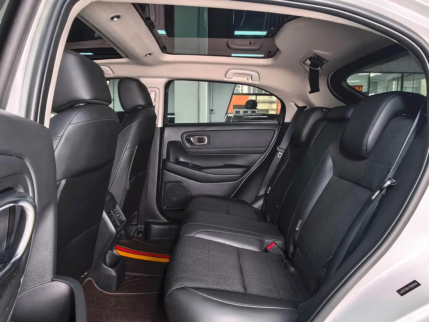 Honda Vezel 2023 — Фото 10/20