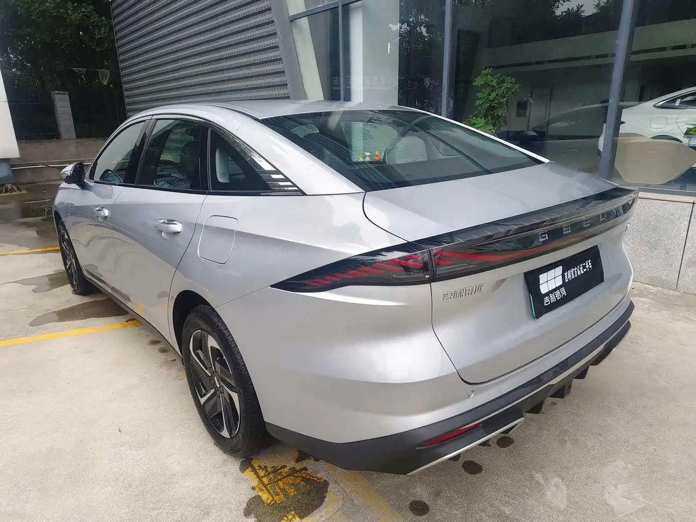 Geely Galaxy Galaxy L6 2025 — Photo 6/11
