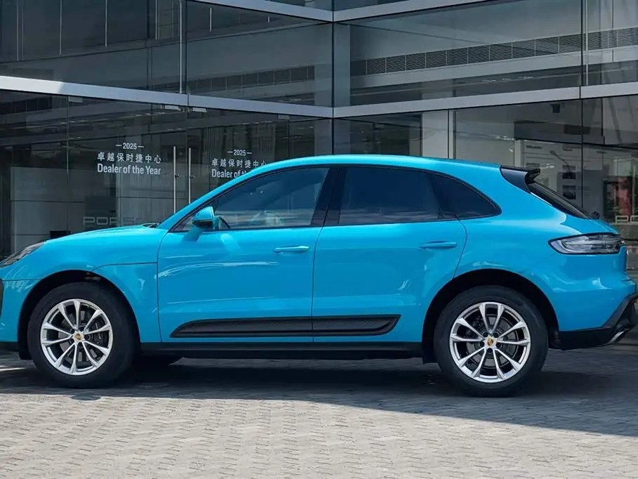 Porsche Macan 2024 — Photo 2/20