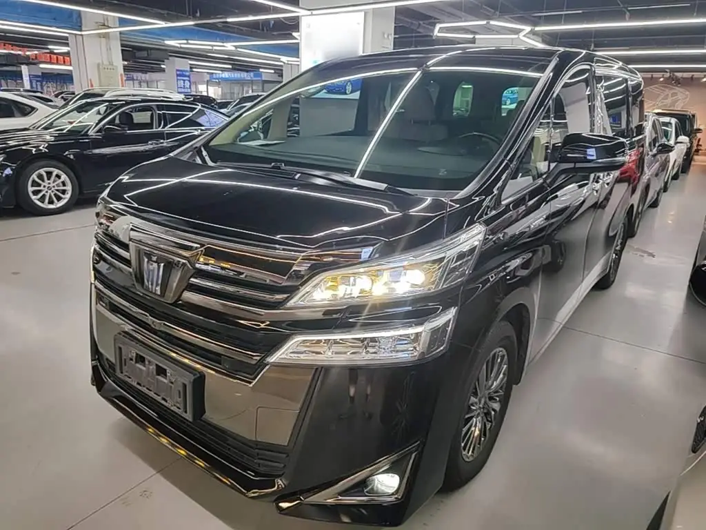 Toyota Vellfire, 2022