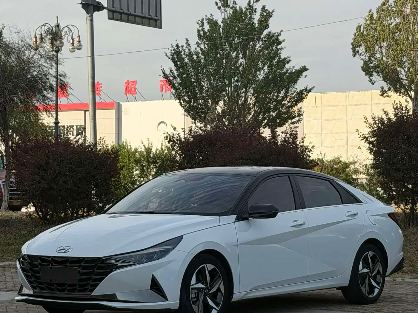 Hyundai Elantra, 2023