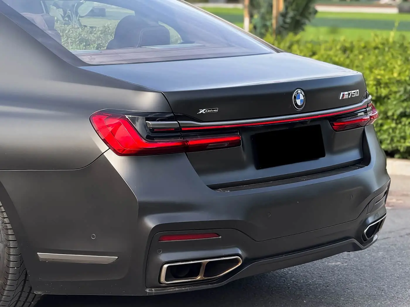 BMW 7 Series 2018 — Photo 16/19
