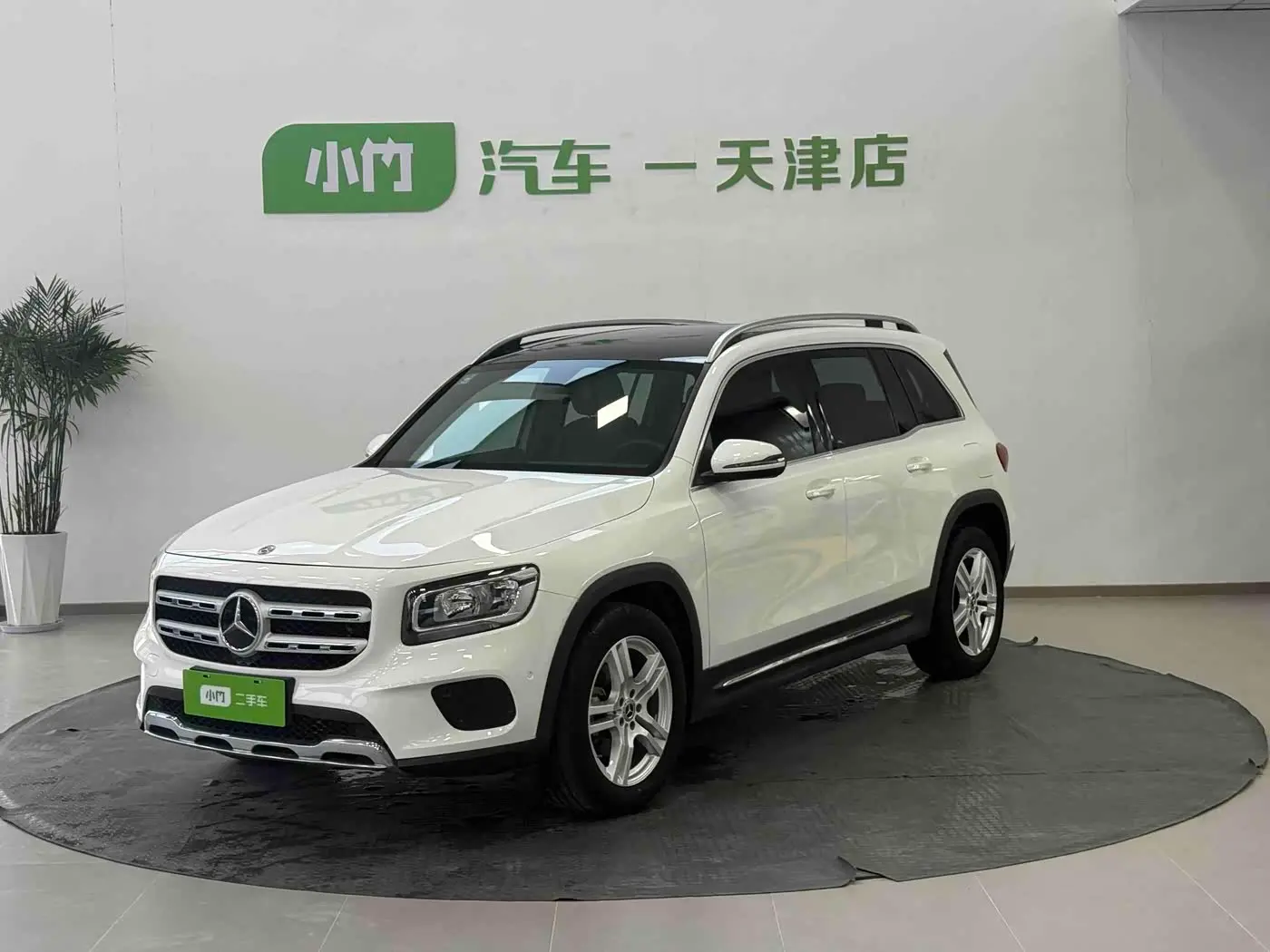 Mercedes-Benz GLB 2020 — Фото 1/20
