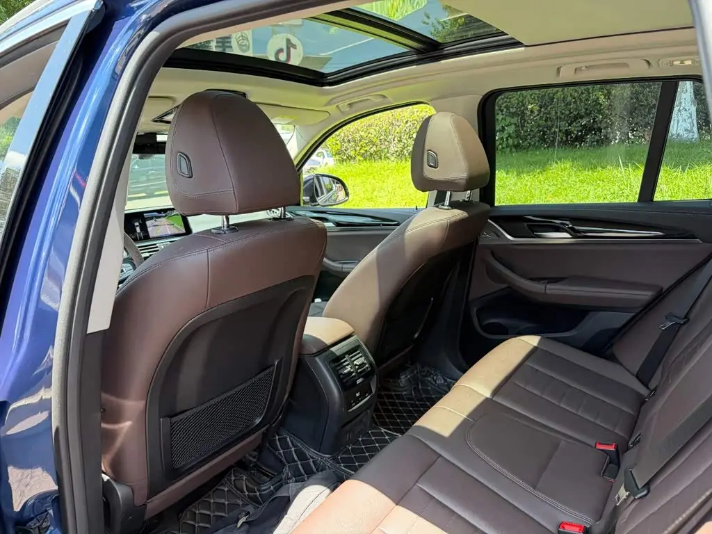 BMW X3 2019 — Photo 11/14