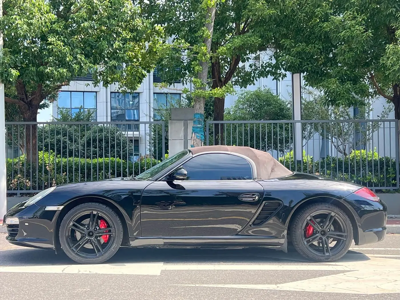 Porsche Boxster 2011 — Photo 17/18