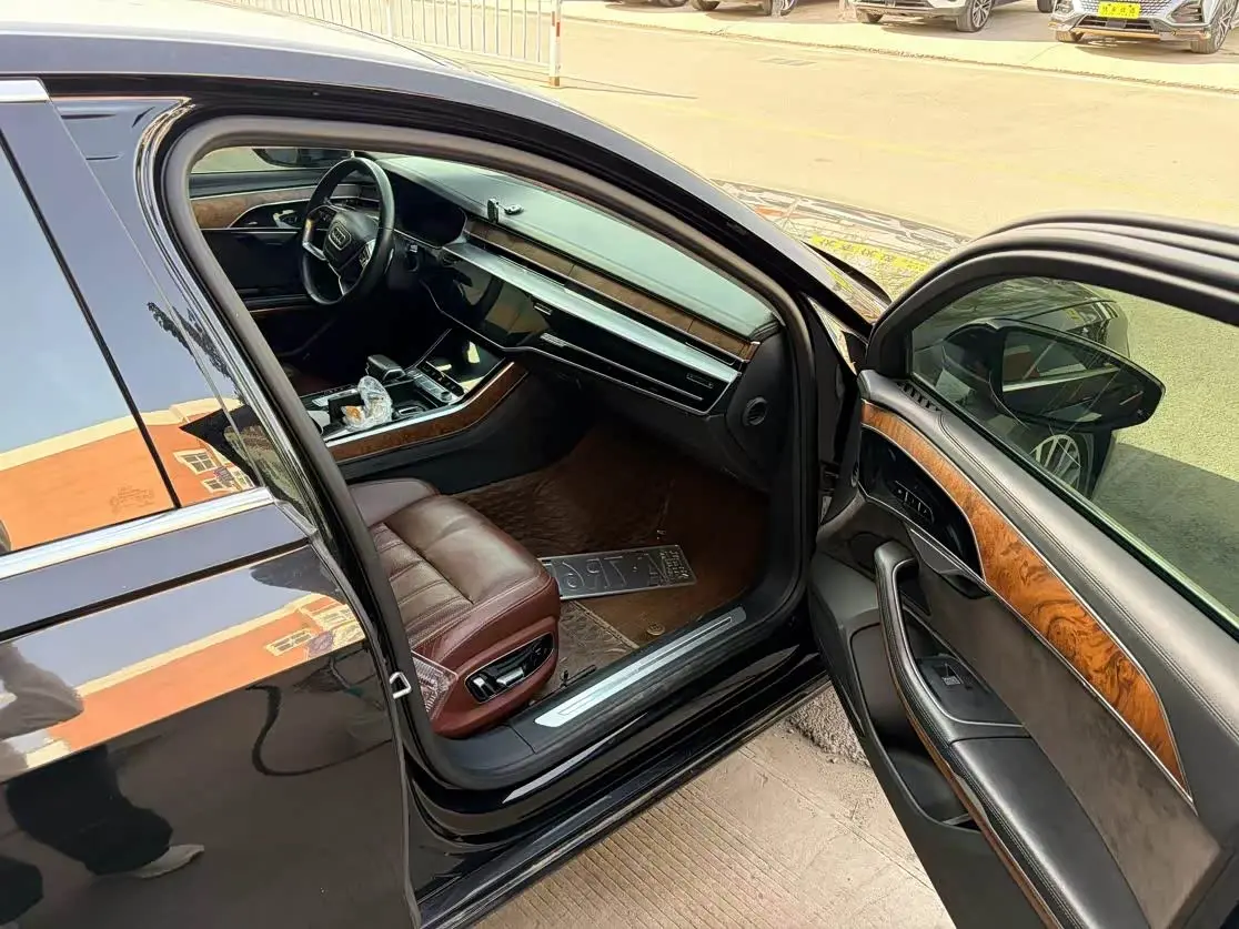 Audi A8 2019 — Photo 7/8