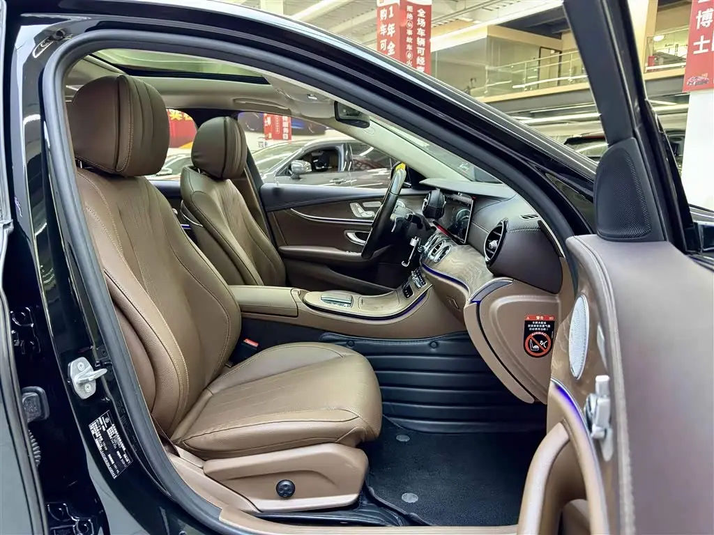 Mercedes-Benz E-Class 2021 — Photo 5/15