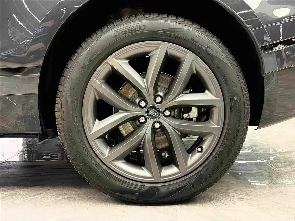 Land Rover Range Rover Velar 2024 — Photo 5/14