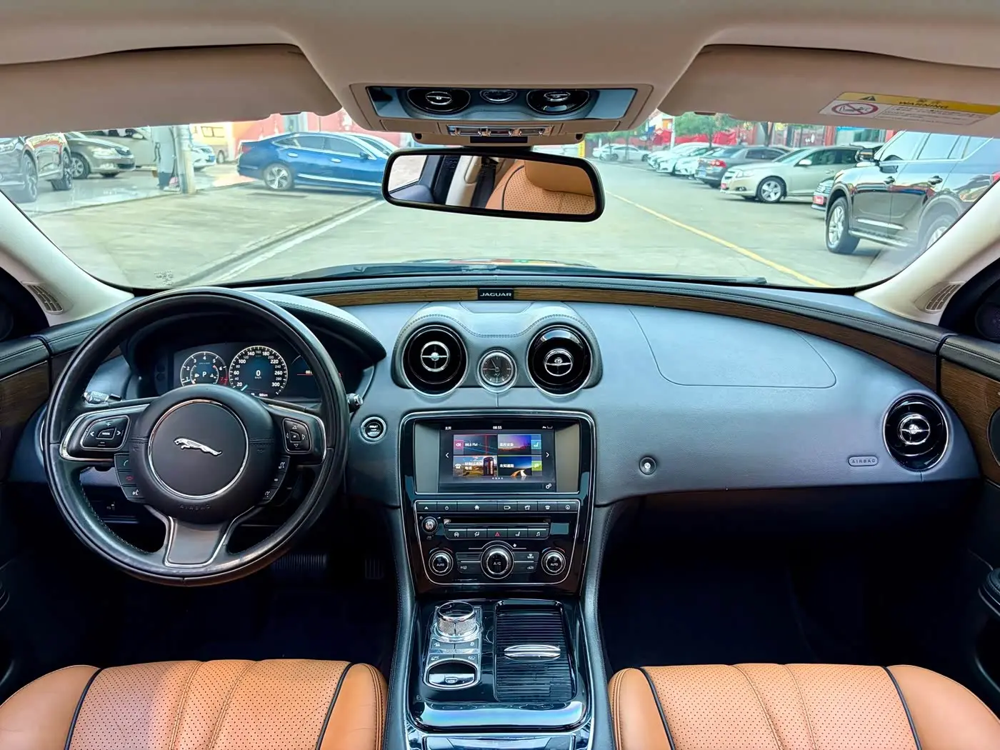 Jaguar XJ 2018 — Şəkil 5/19