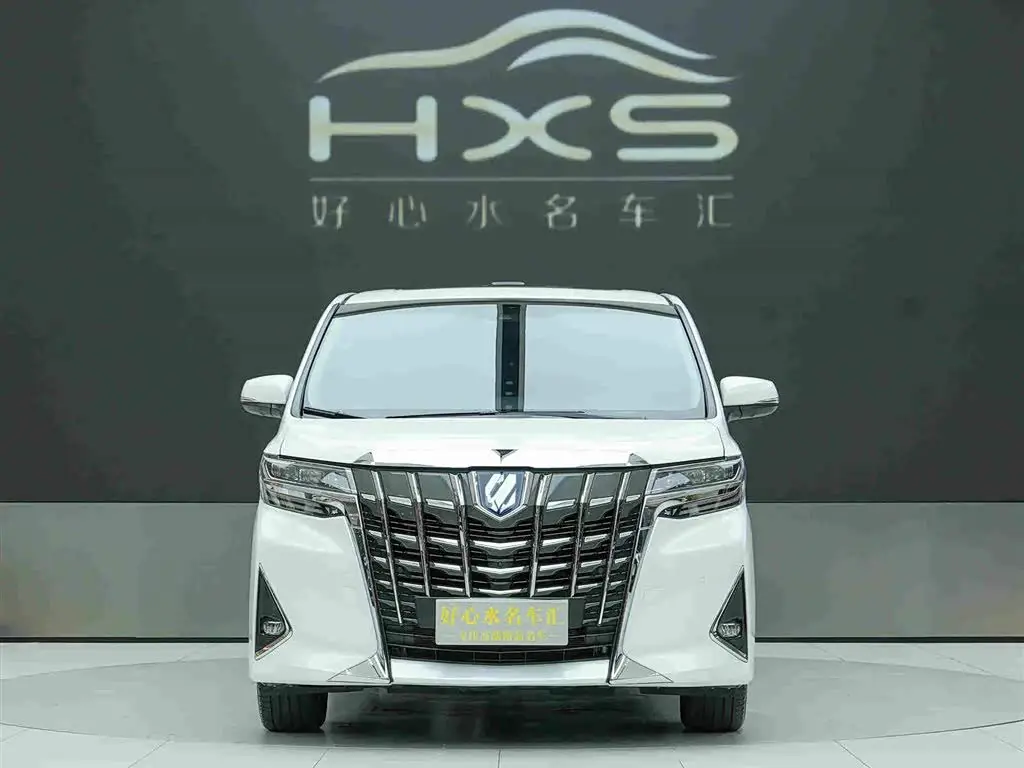 Toyota Alphard 2023 — Photo 2/20