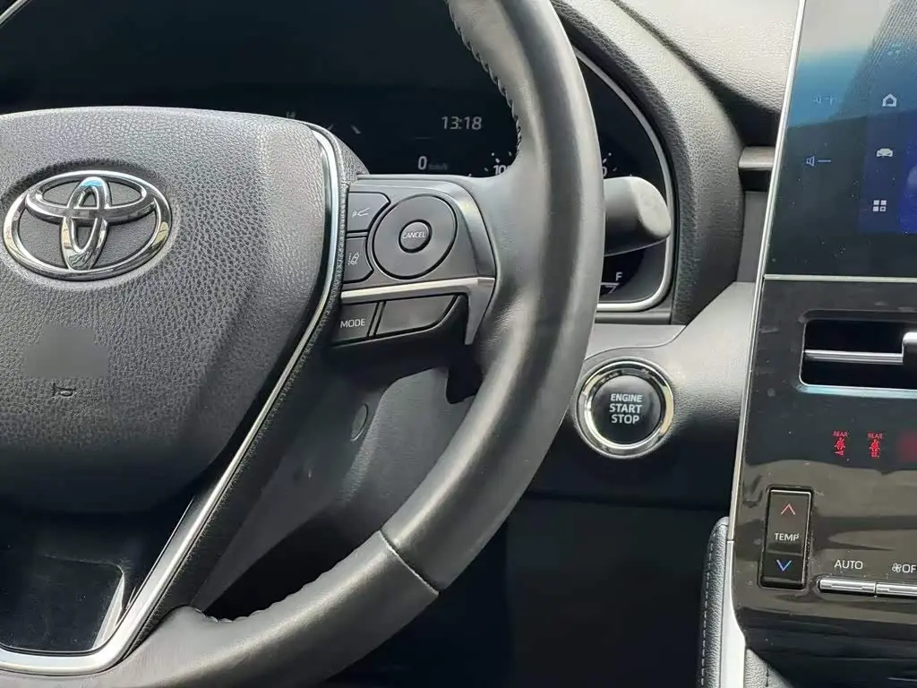 Toyota Avalon 2023 — Фото 16/20