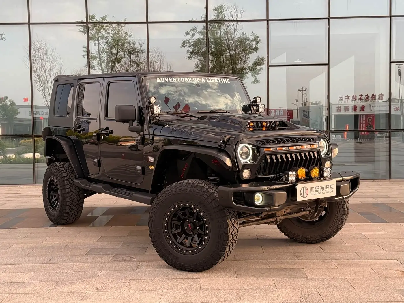 Jeep Wrangler 2010 — Şəkil 2/19
