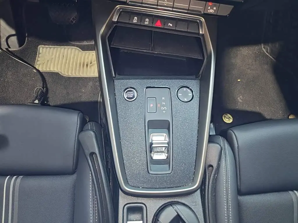 Audi A3 2023 — Şəkil 14/20