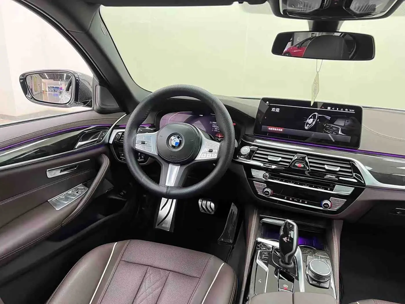 BMW 5 Series 2024 — Photo 17/20