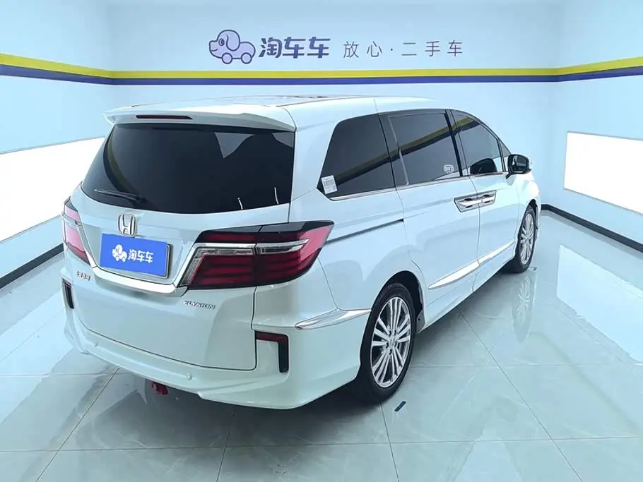 Honda Elysion 2019 — Şəkil 3/16