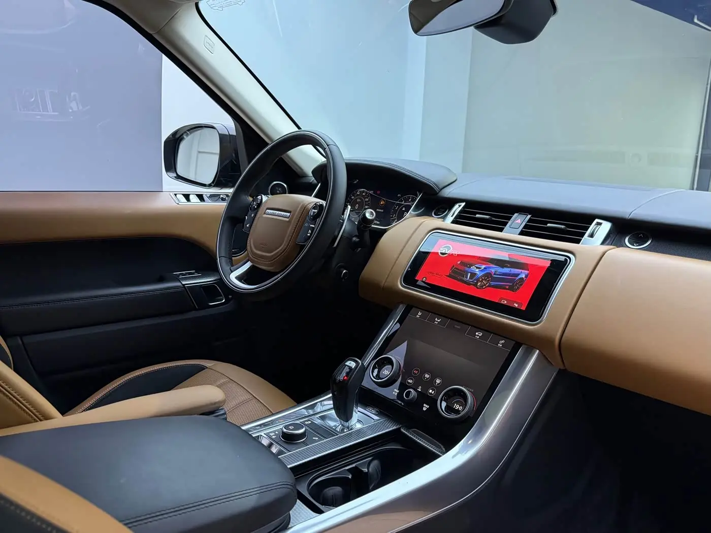 Land Rover Range Rover Sport 2018 — Фото 6/18