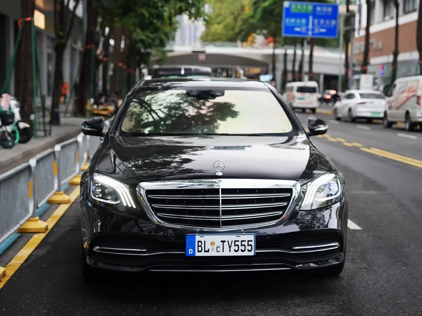 Mercedes-Benz S-Class 2021 — Фото 2/10