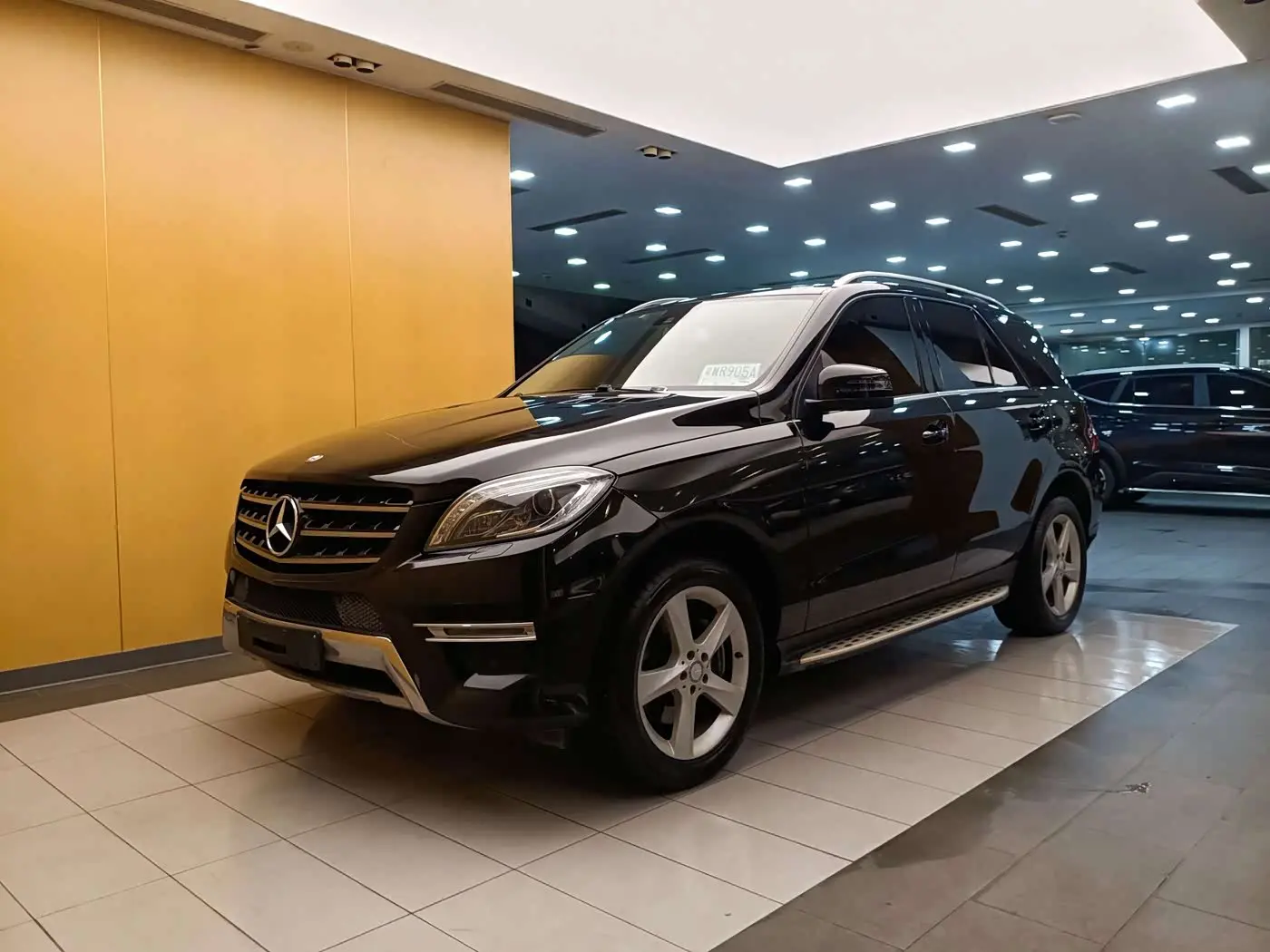 Mercedes-Benz M-Class 2015 — Photo 1/20