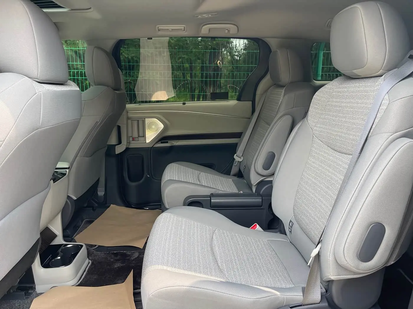 Toyota Sienna 2026 — Photo 14/18