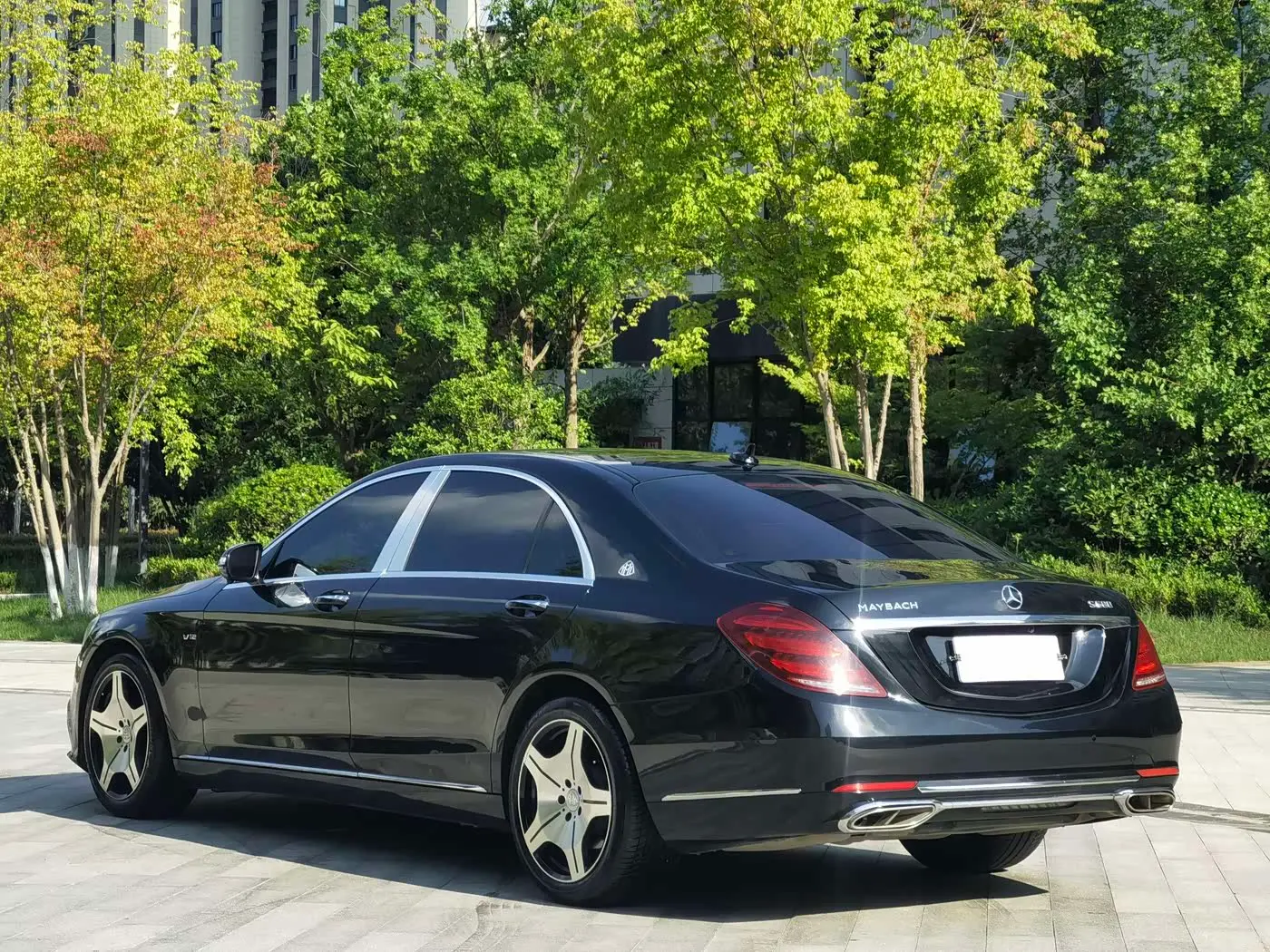 Mercedes-Benz S-Class 2016 — Photo 5/16