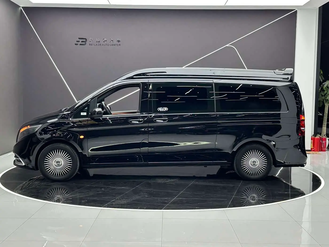 Mercedes-Benz Vito 2023 — Фото 3/20