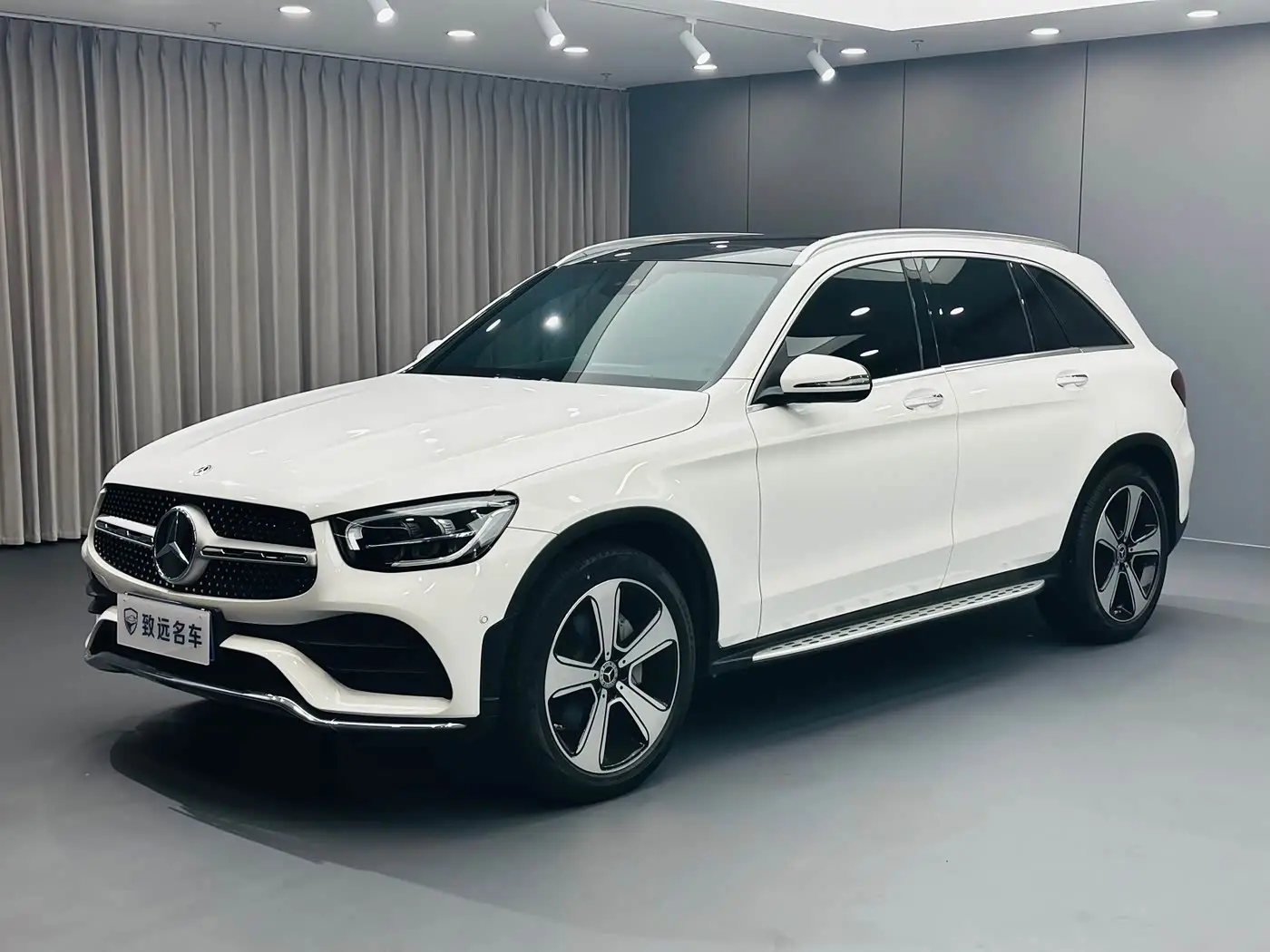 Mercedes-Benz GLC 2023 — Photo 1/20