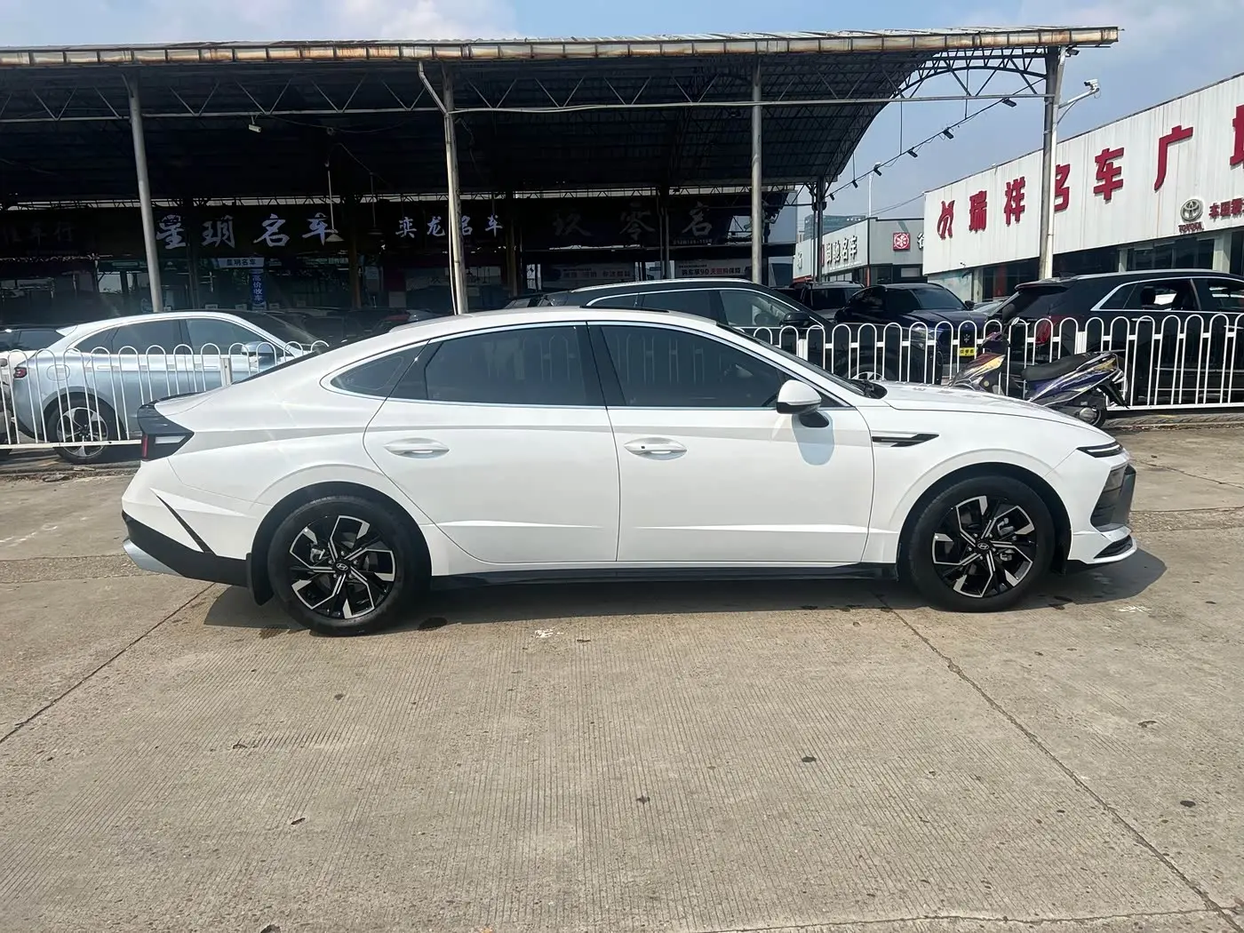 Hyundai Sonata 2024 — Photo 9/11