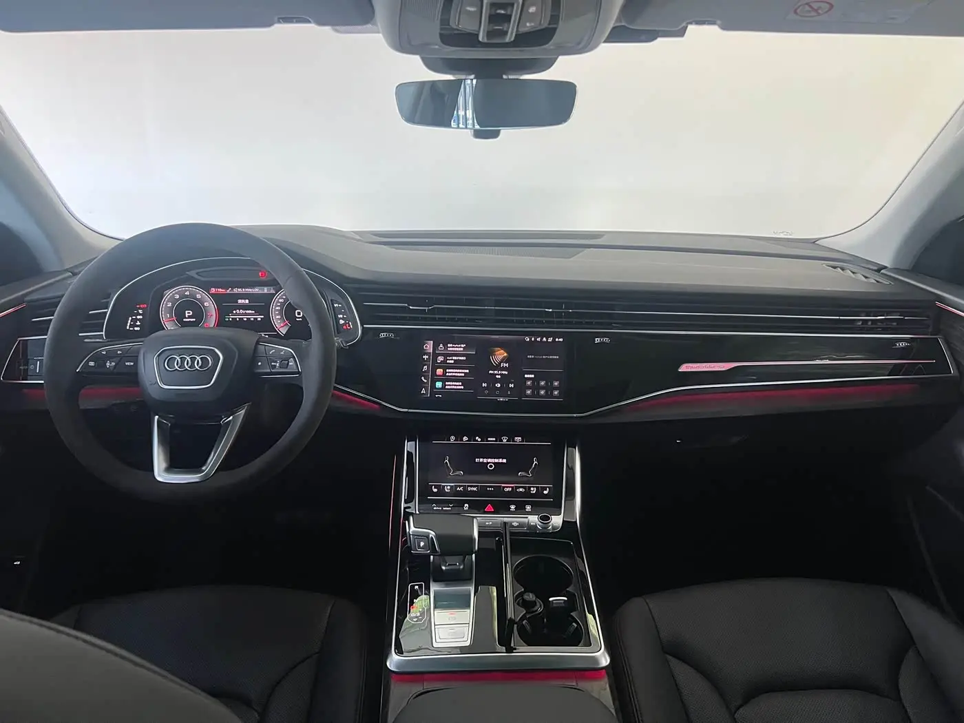 Audi Q8 2023 — Photo 11/20