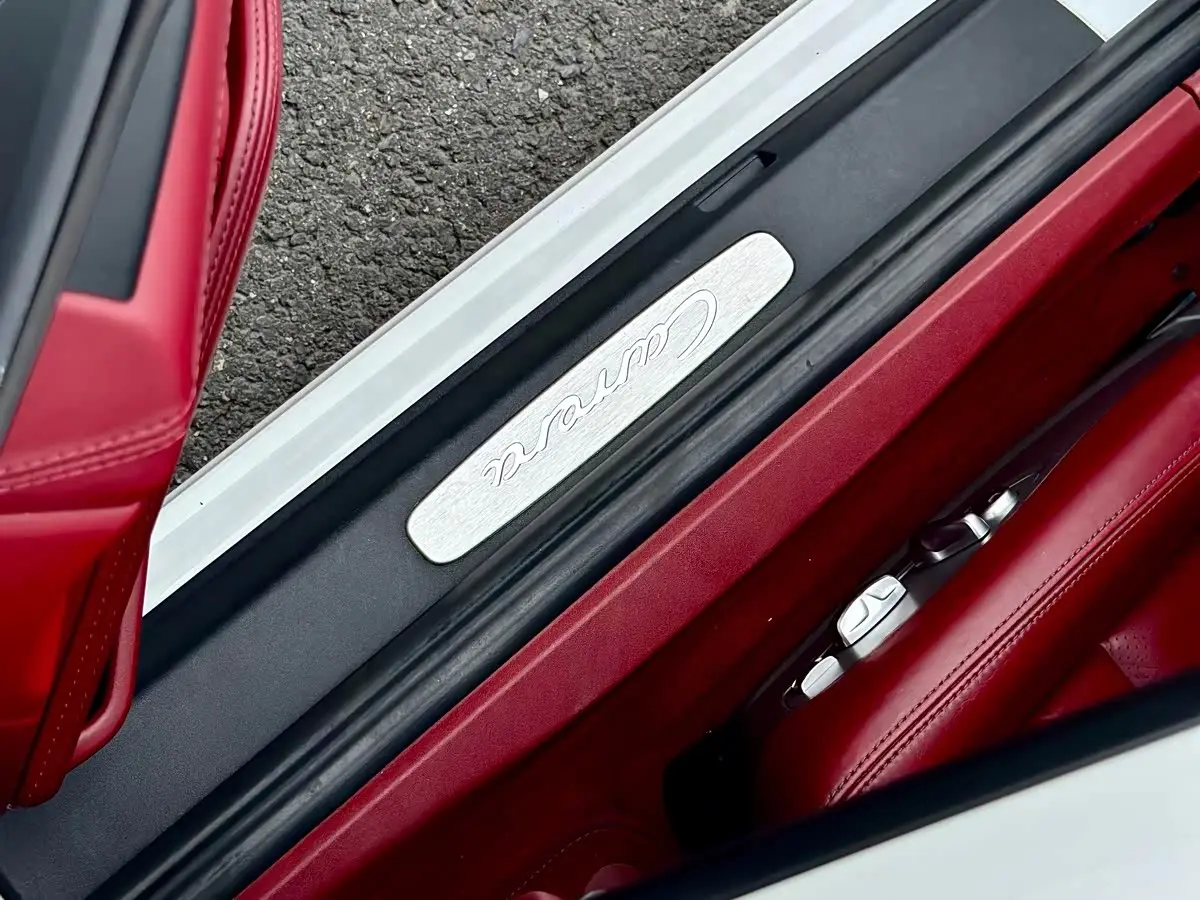 Porsche 911 2018 — Photo 14/15
