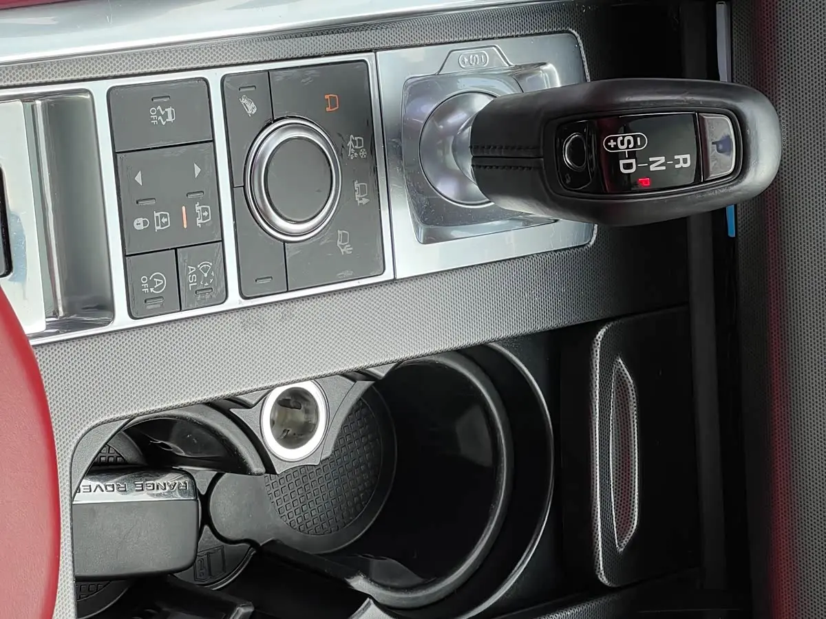 Land Rover Range Rover Sport 2014 — Photo 18/20
