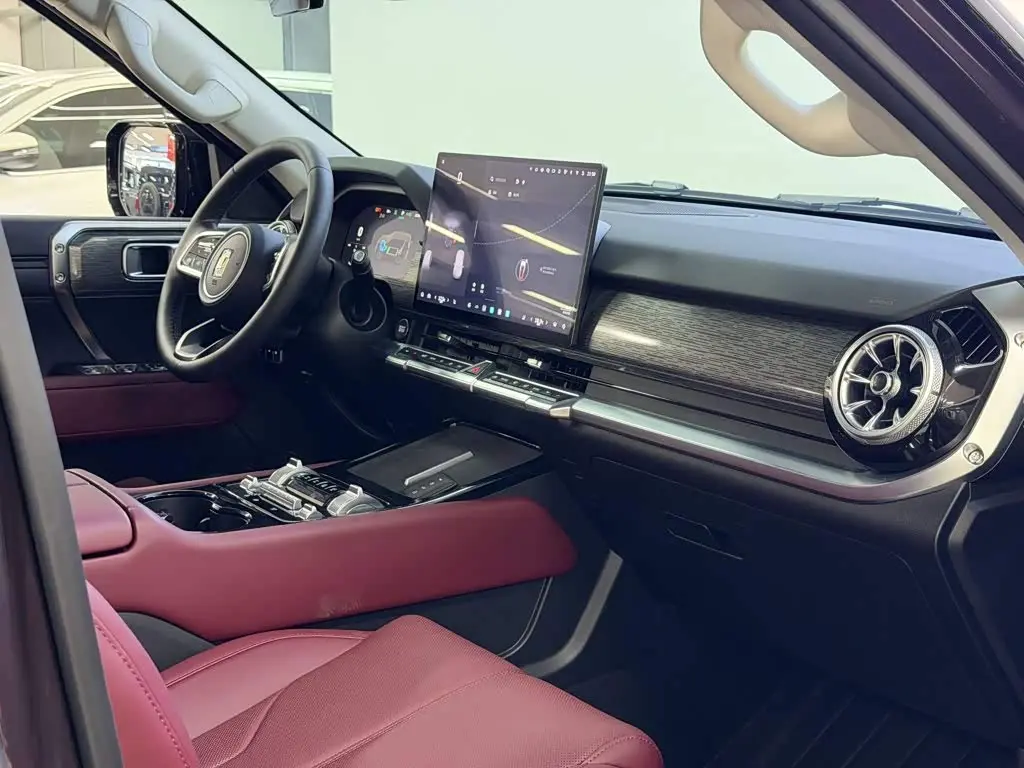Tank 400 New Energy 2026 — Photo 11/14