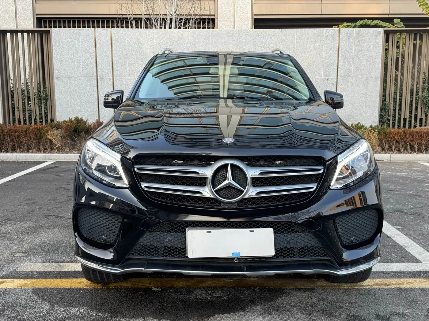 Mercedes-Benz GLE 2017 — Photo 2/20
