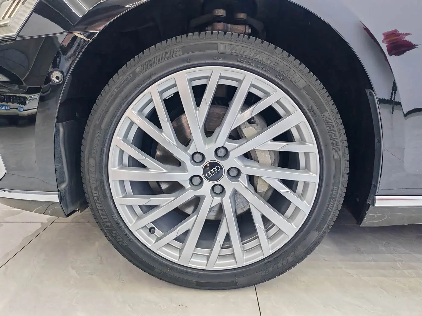 Audi A8 2021 — Photo 3/15