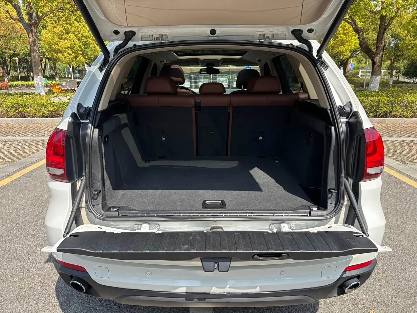 BMW X5 2015 — Photo 14/15