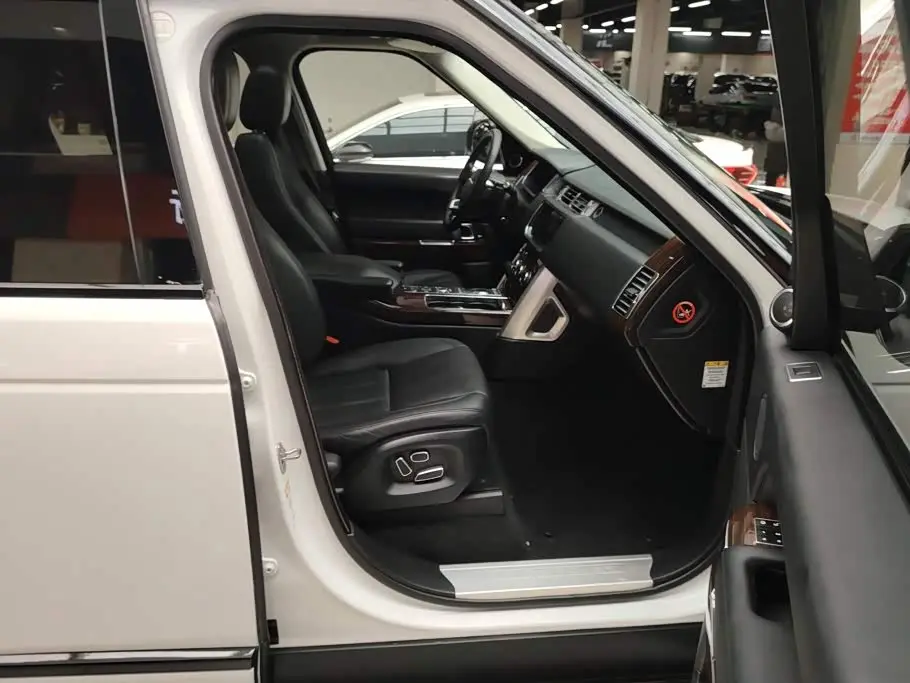 Land Rover Range Rover 2013 — Photo 8/16