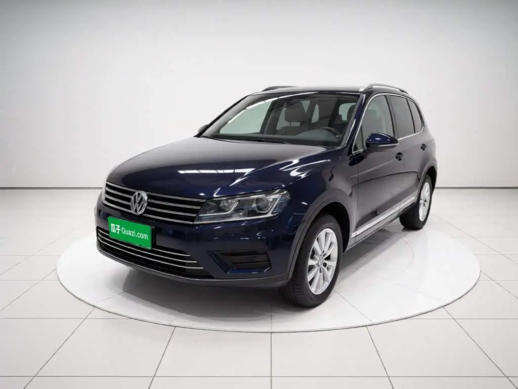 Volkswagen Touareg 2017 — Photo 1/20