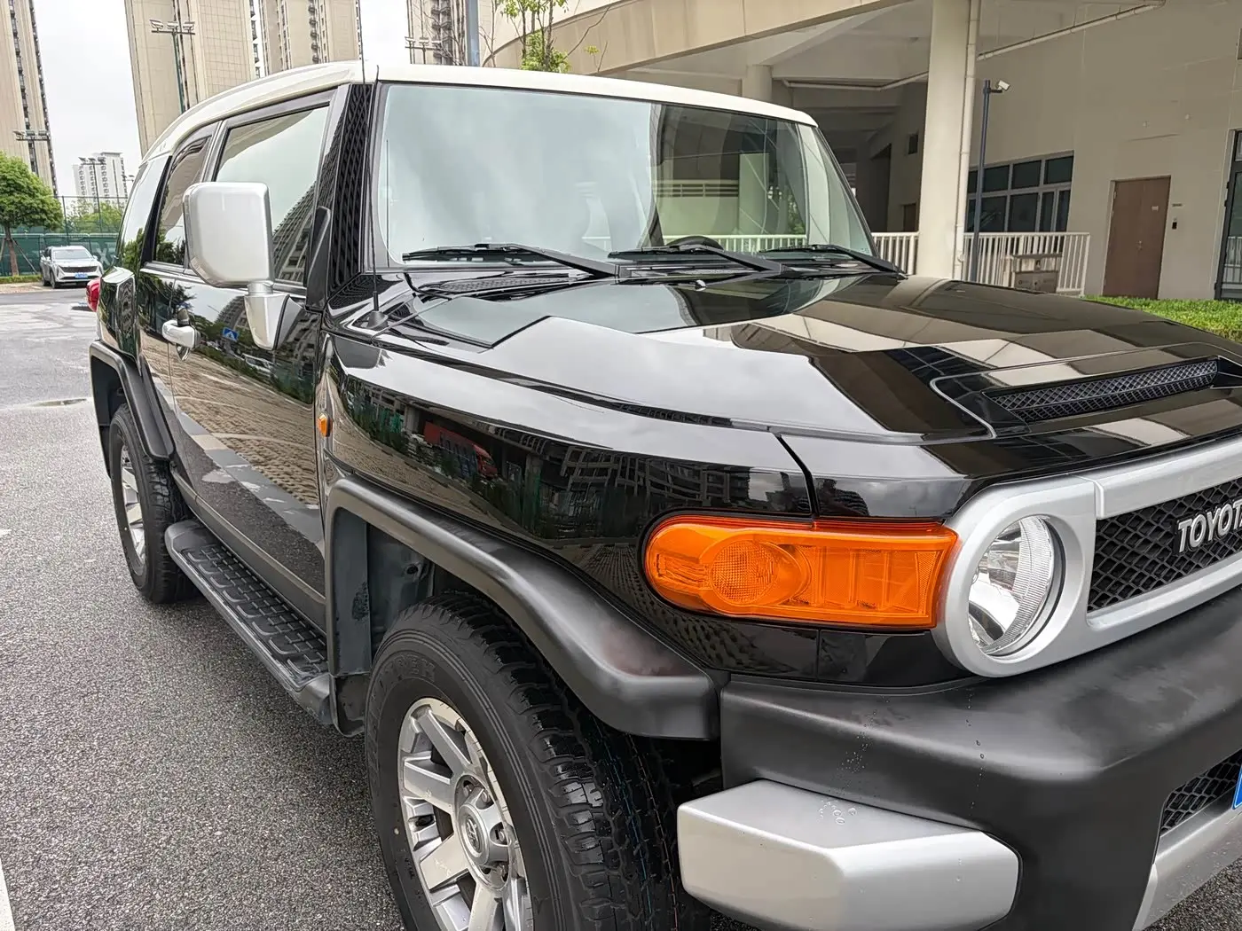 Toyota FJ Cruiser 2014 — Photo 10/20