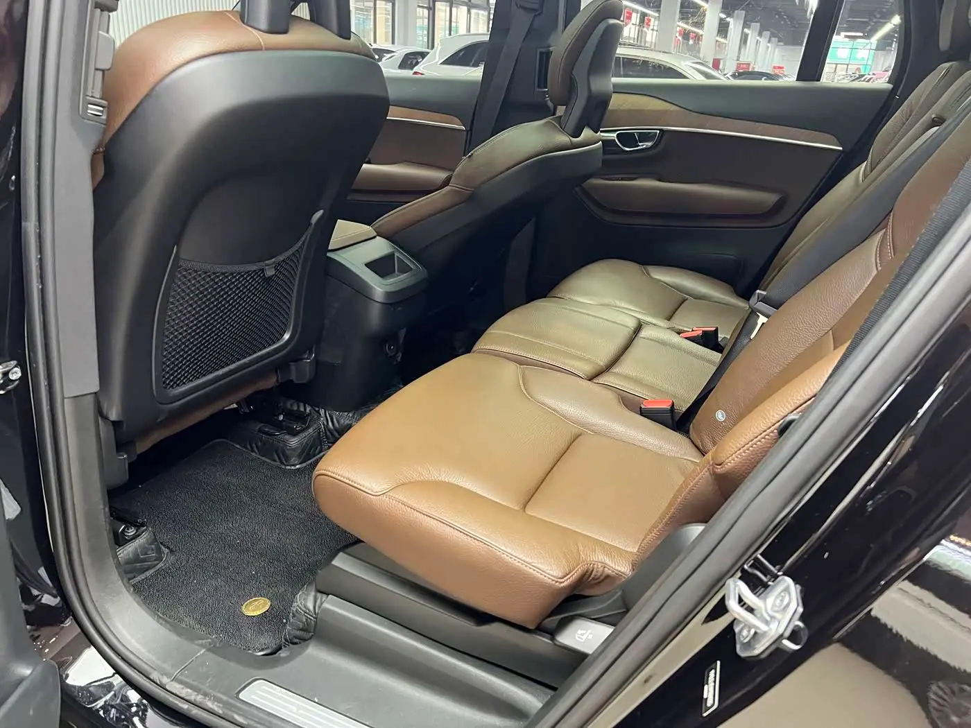 Volvo XC90 2020 — Şəkil 17/20