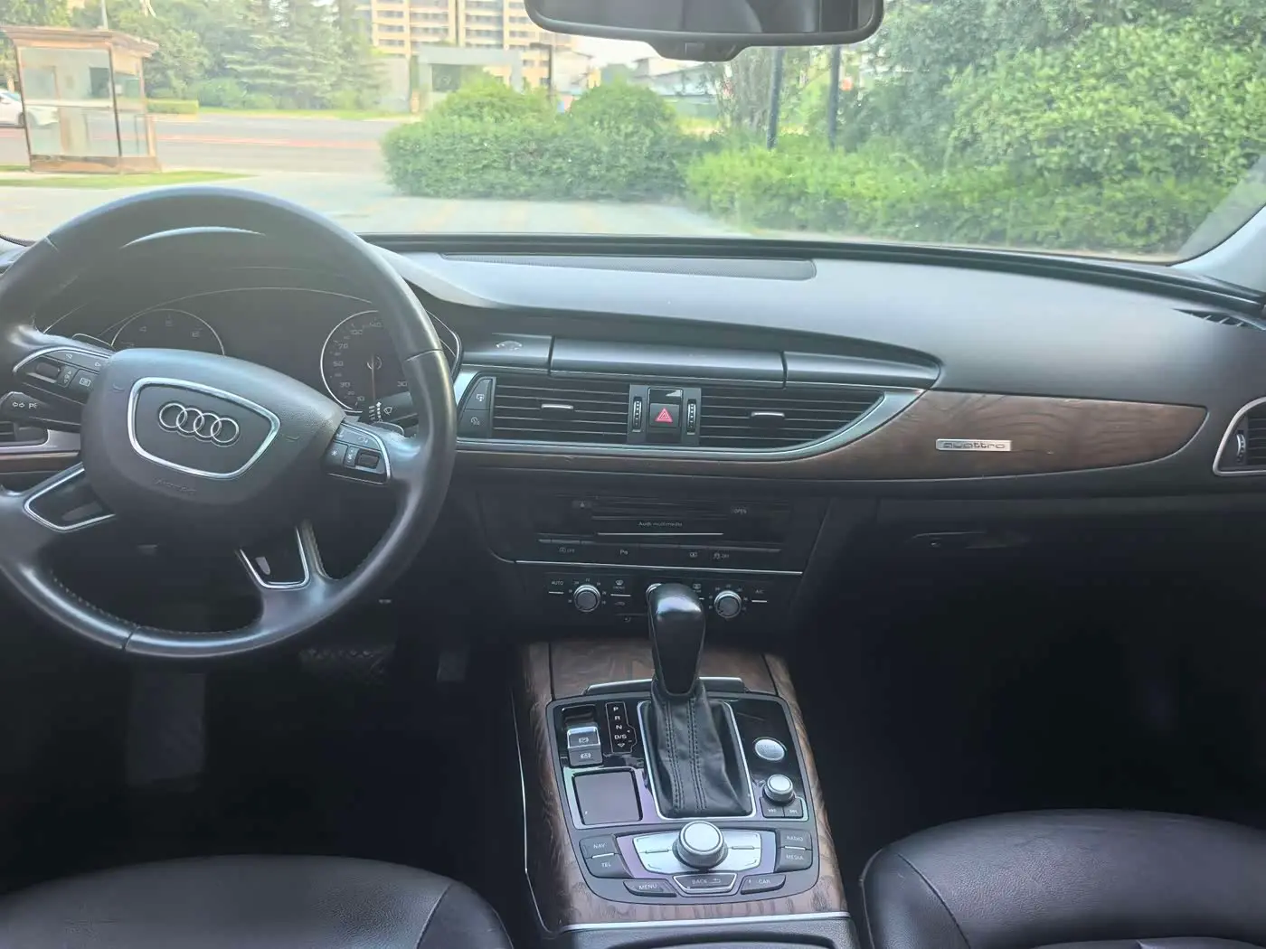 Audi A6L 2017 — Photo 7/16