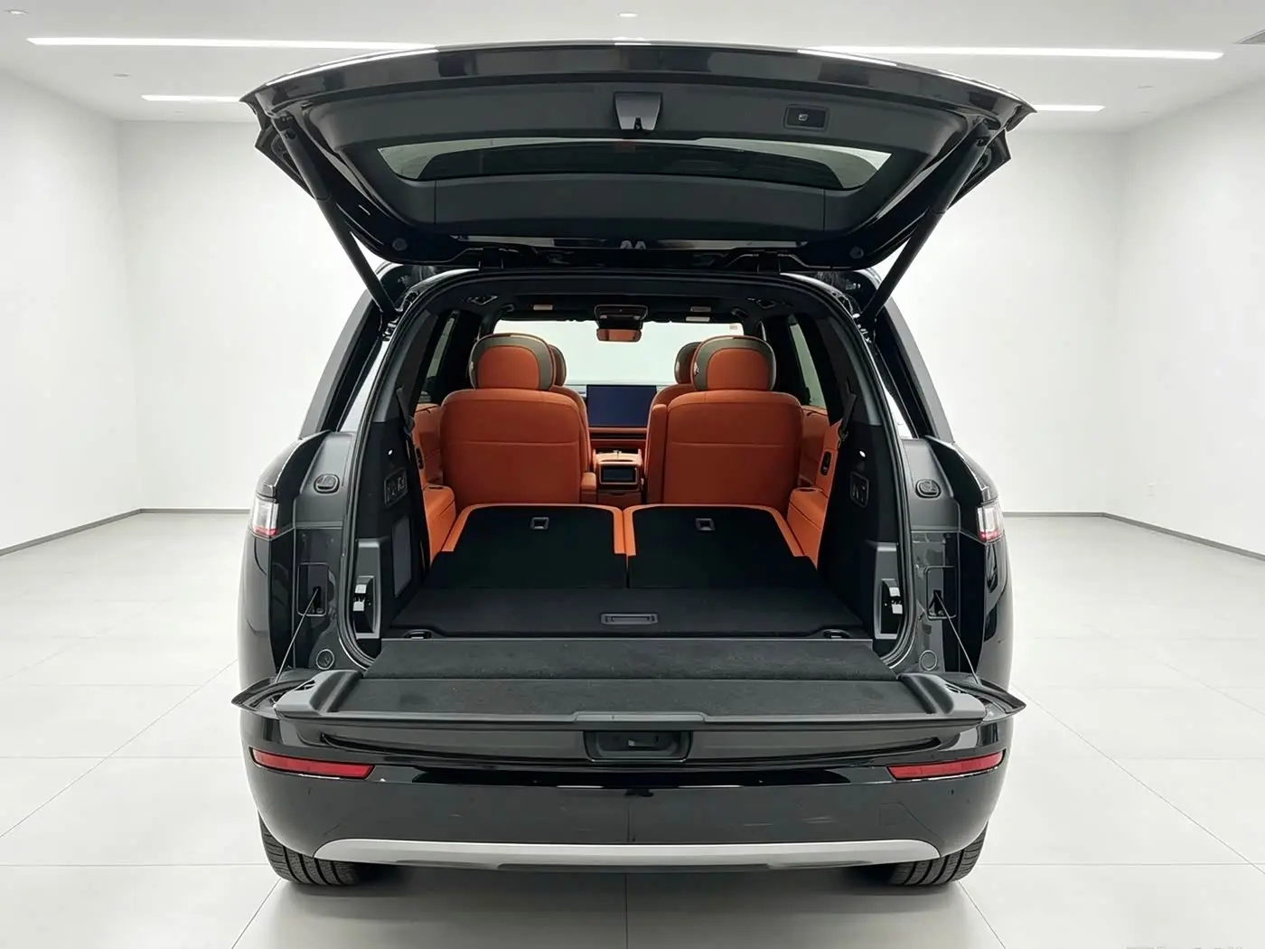 Lynk & Co 900 2025 — Şəkil 8/8