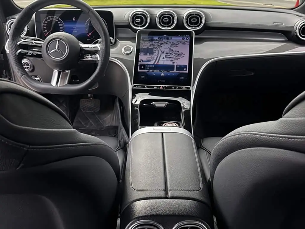 Mercedes-Benz C-Class 2023 — Фото 9/20