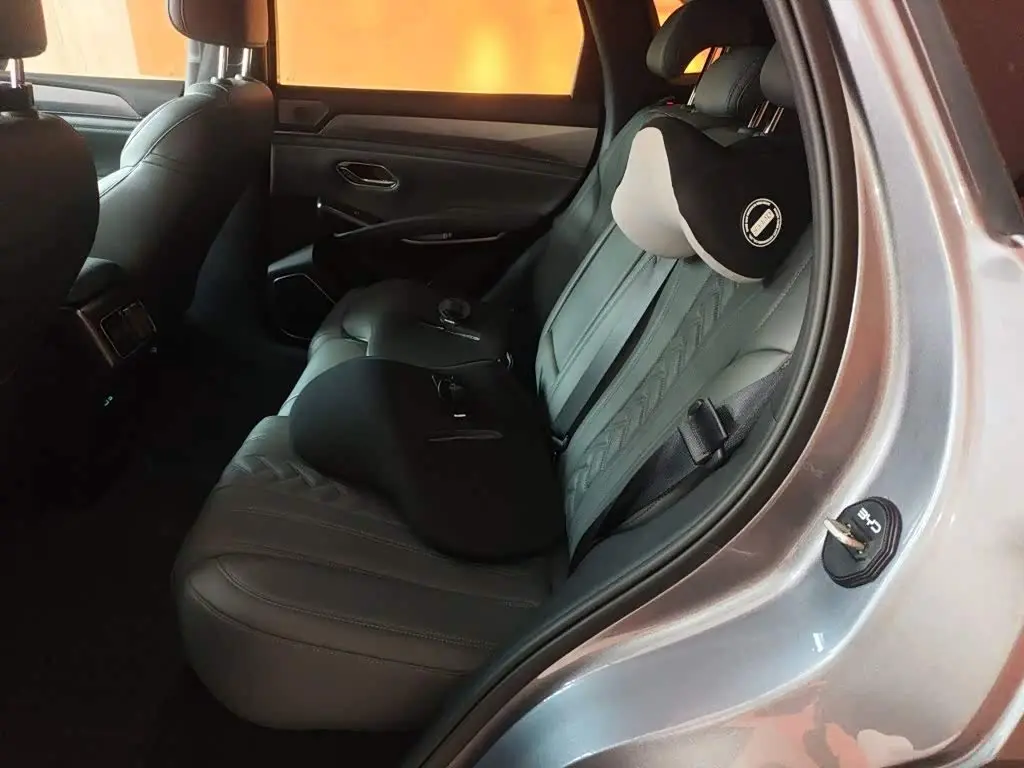 BYD Song L DM-i 2025 — Фото 13/20