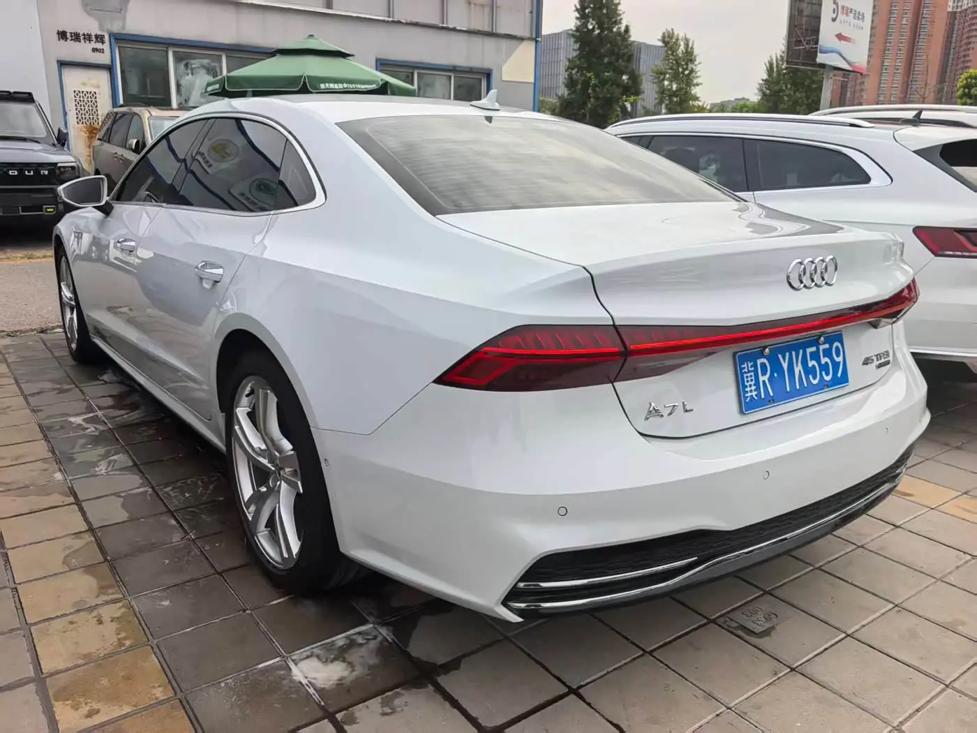Audi A7L 2023 — Фото 5/16