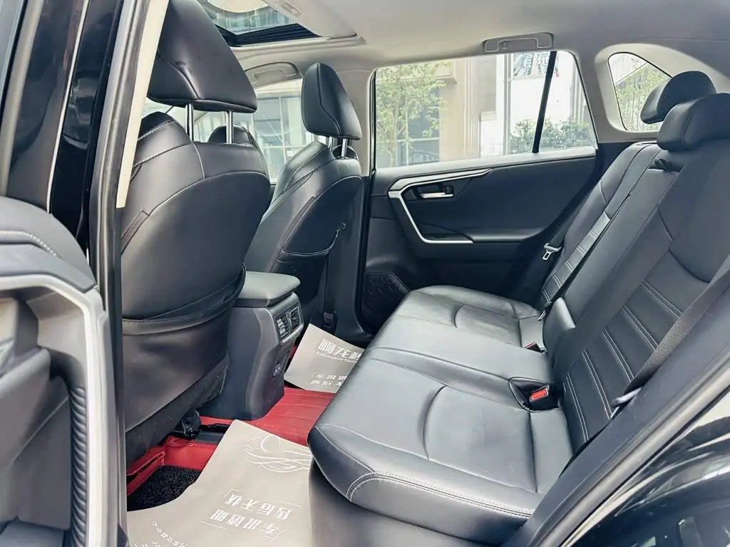 Toyota Wildlander 2022 — Şəkil 12/20