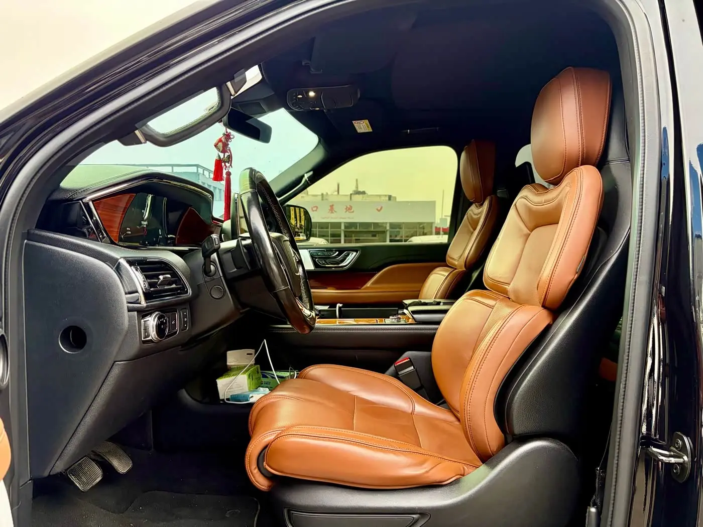 Lincoln Navigator 2019 — Şəkil 8/9