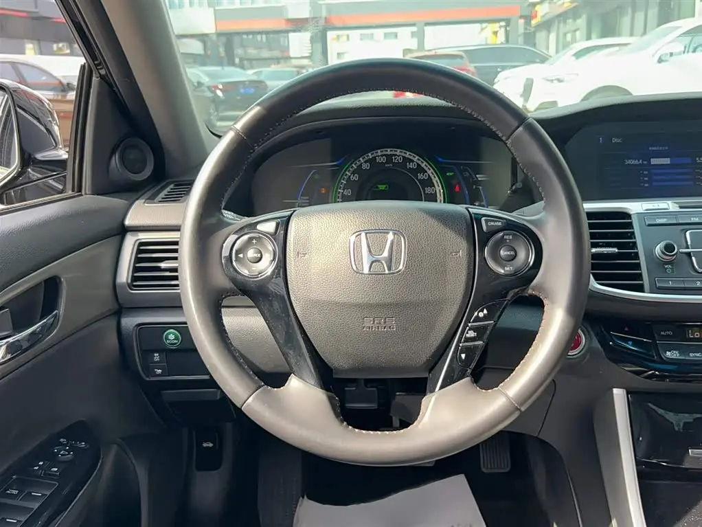 Honda Accord 2017 — Şəkil 9/20