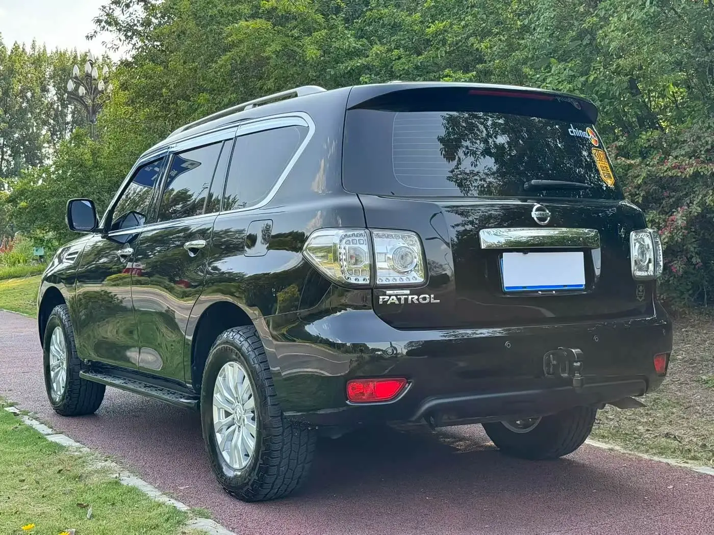 Nissan Patrol 2019 — Photo 4/9