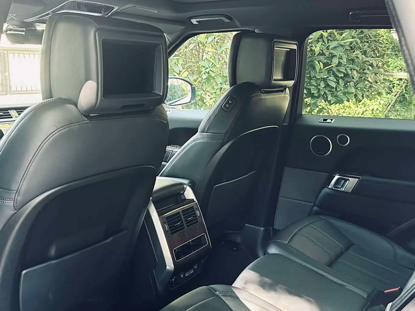 Land Rover Range Rover Sport PHEV 2018 — Photo 16/19