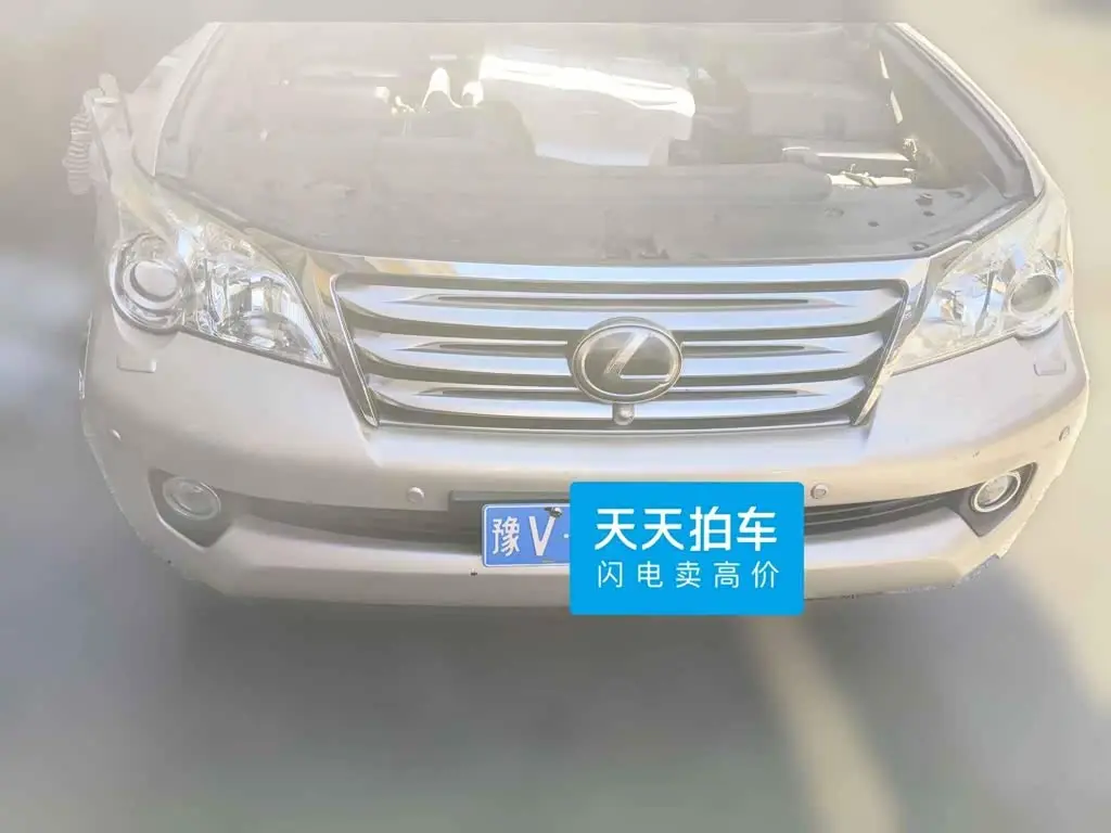 Lexus GX 2012 — Photo 3/13