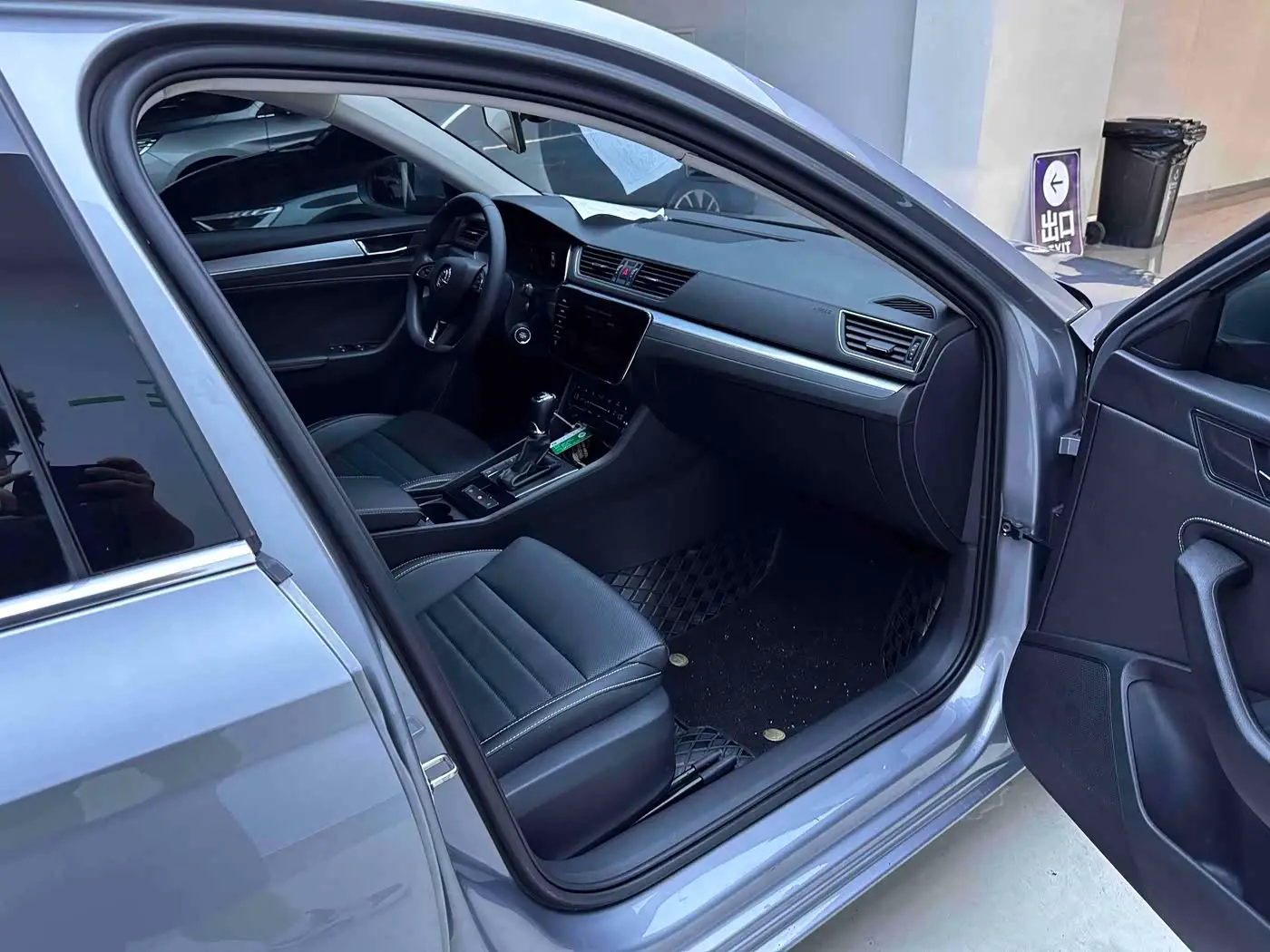 Škoda Superb 2022 — Şəkil 8/20